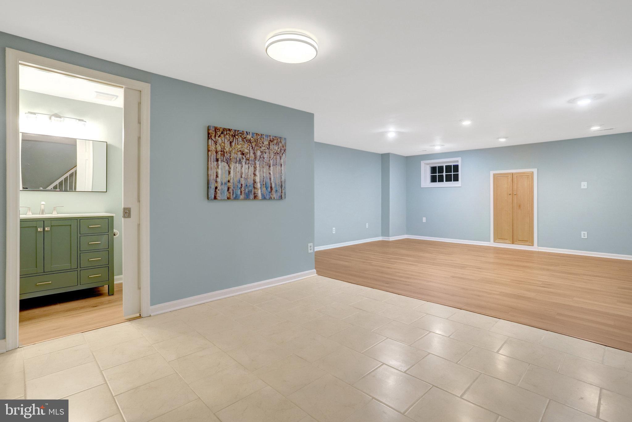 6122 OLD BRENTFORD COURT