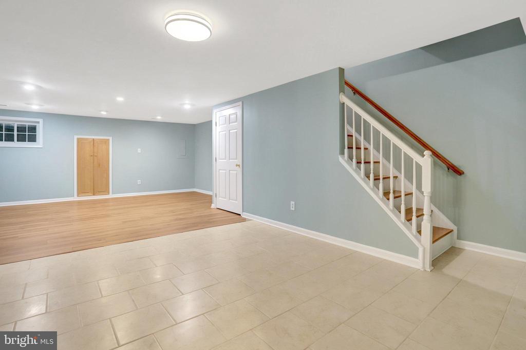 6122 OLD BRENTFORD COURT