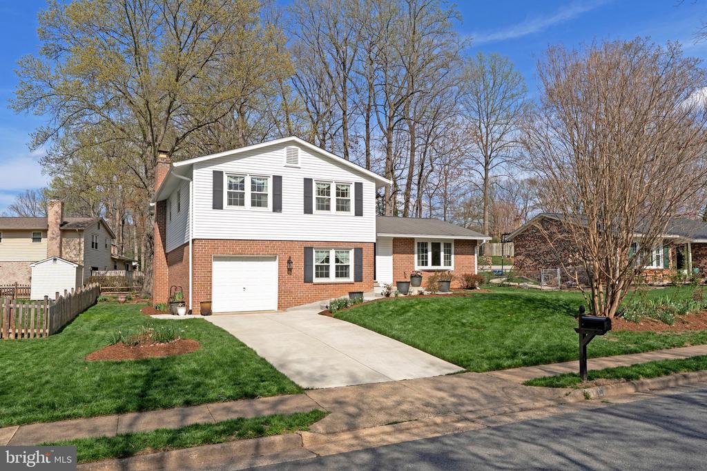 5148 PUMPHREY DRIVE