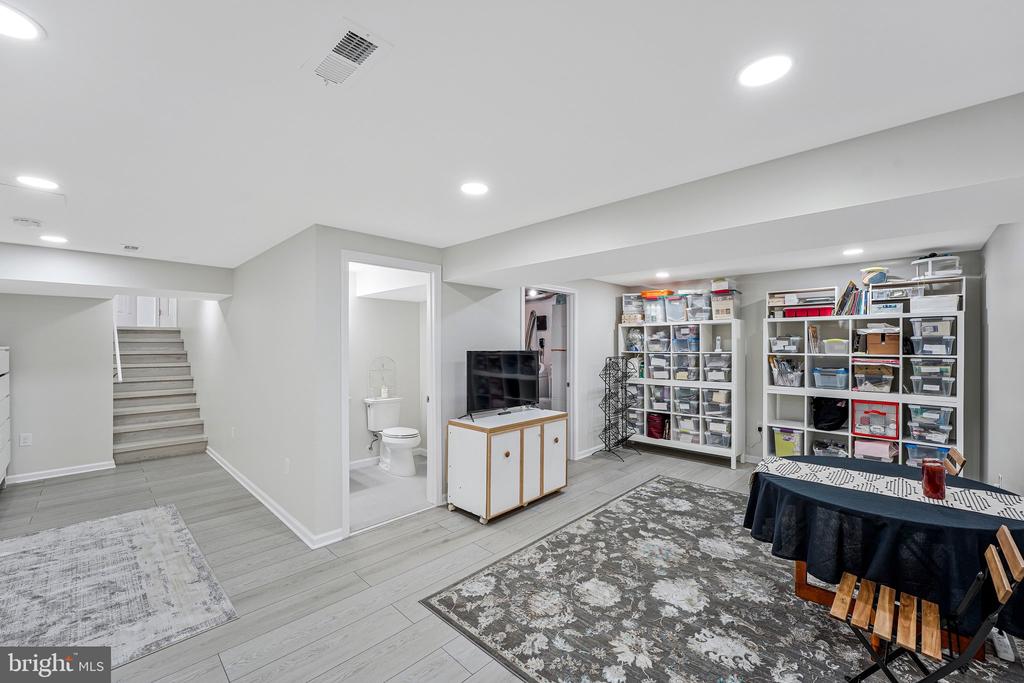 5148 PUMPHREY DRIVE