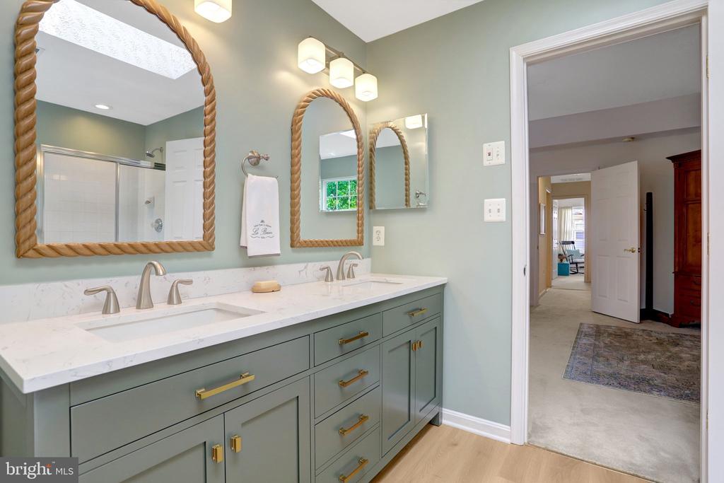 6138 CINNAMON COURT