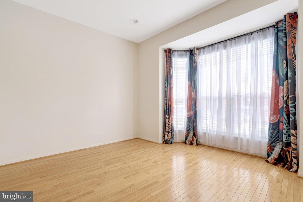6138 CINNAMON COURT