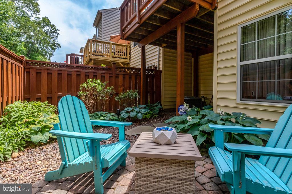 6138 CINNAMON COURT