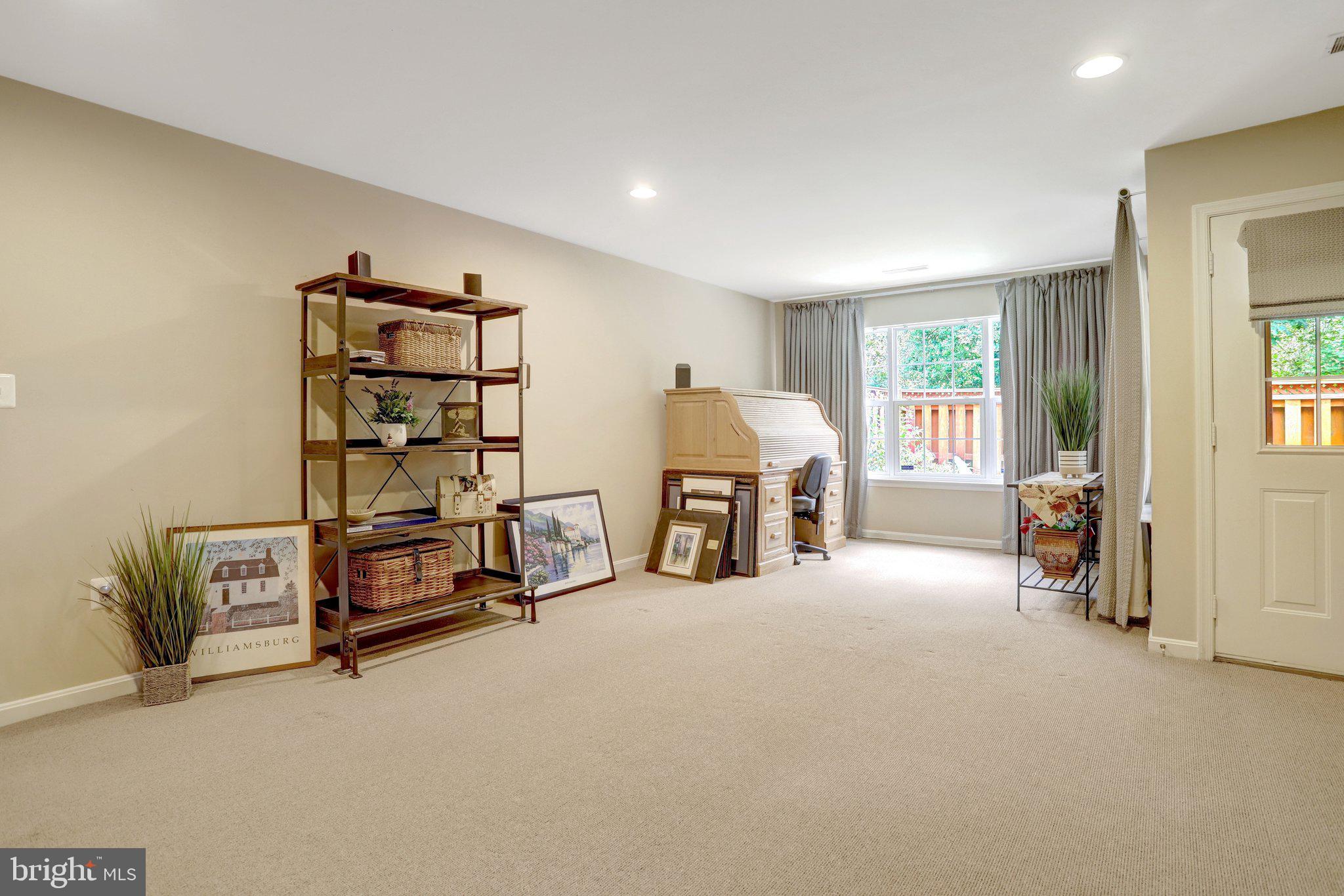 6138 CINNAMON COURT
