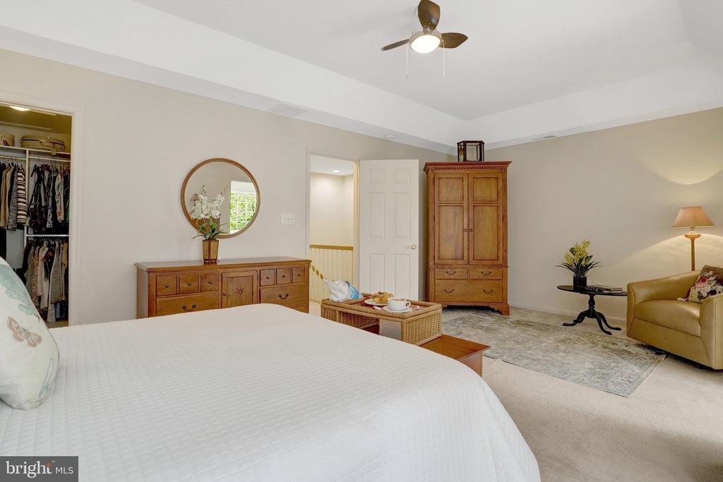 6138 CINNAMON COURT