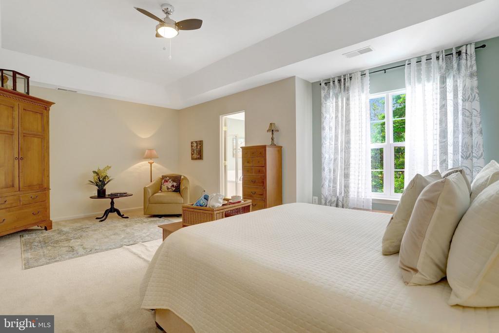 6138 CINNAMON COURT