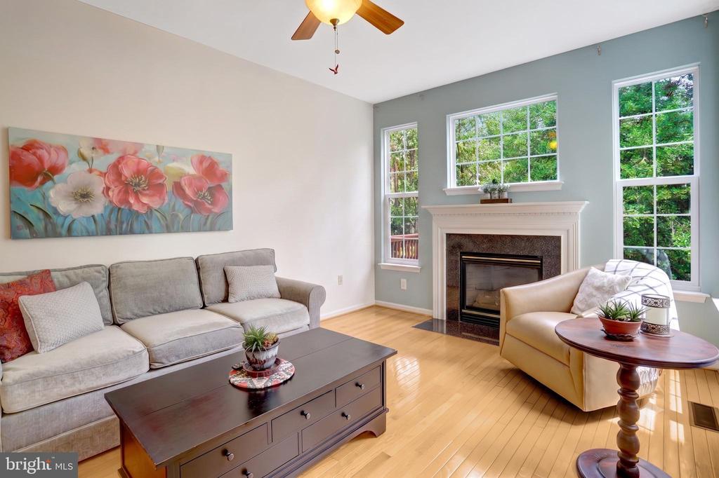 6138 CINNAMON COURT