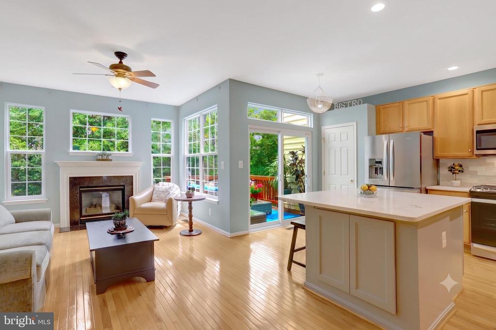 6138 CINNAMON COURT