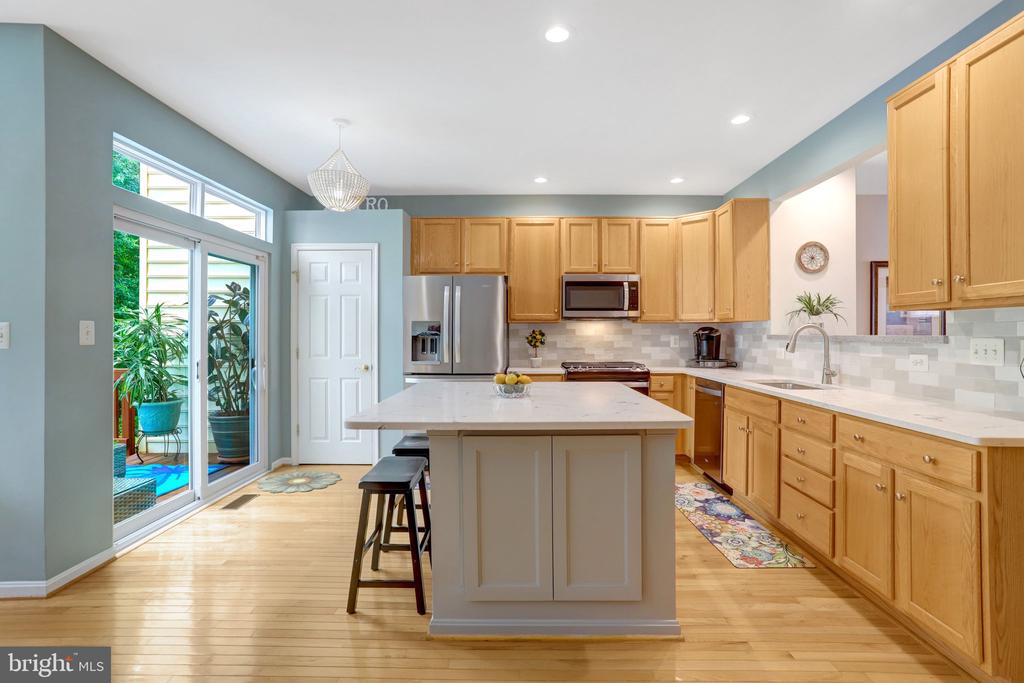 6138 CINNAMON COURT