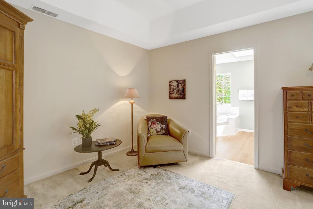 6138 CINNAMON COURT