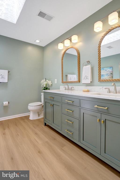 6138 CINNAMON COURT