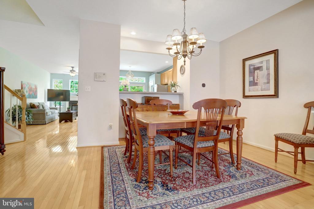 6138 CINNAMON COURT