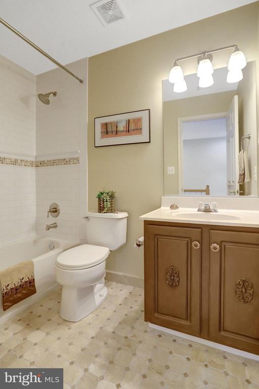 6138 CINNAMON COURT