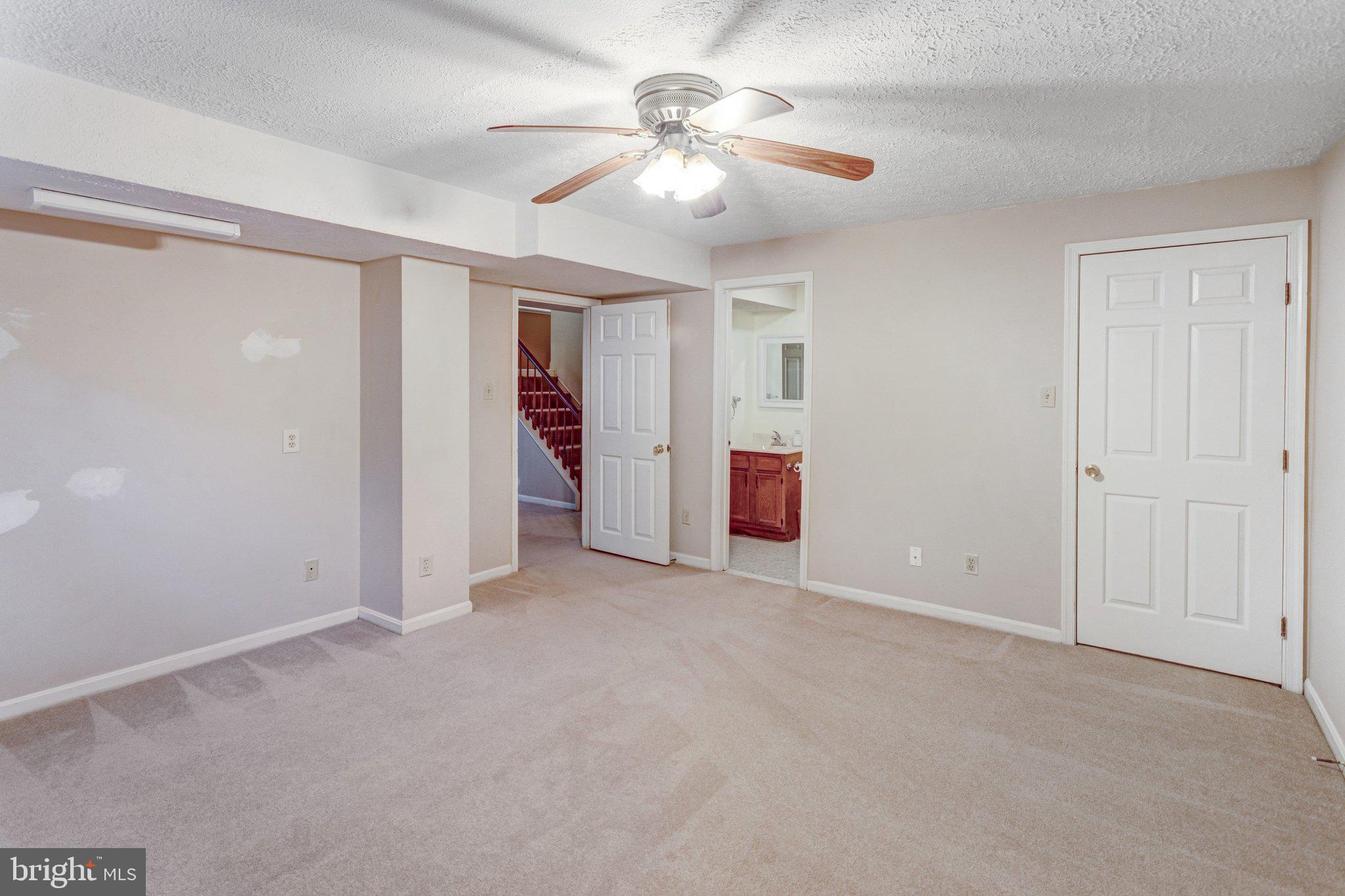 11646 HOWITZER LANE