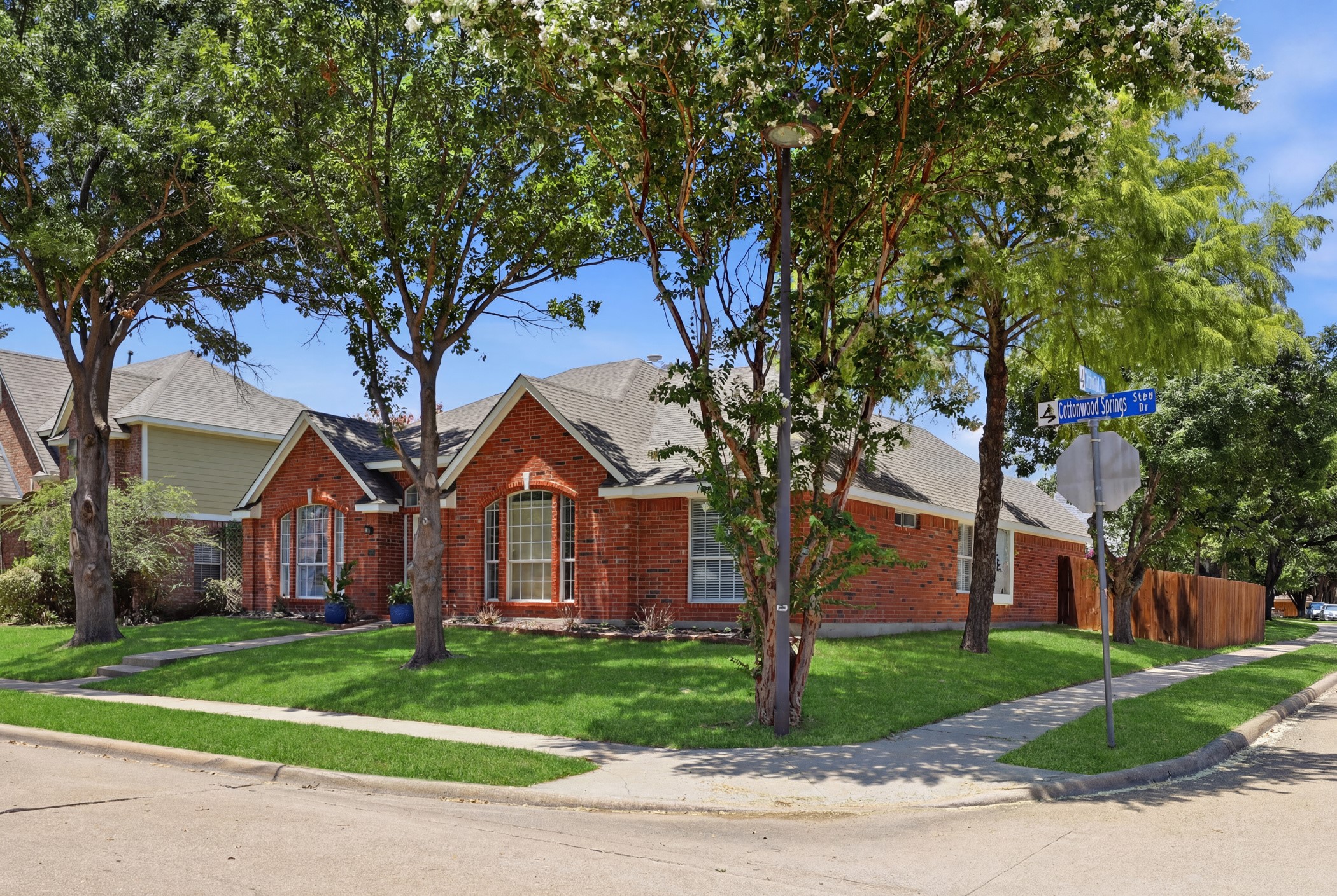 3528 Cottonwood Springs Drive