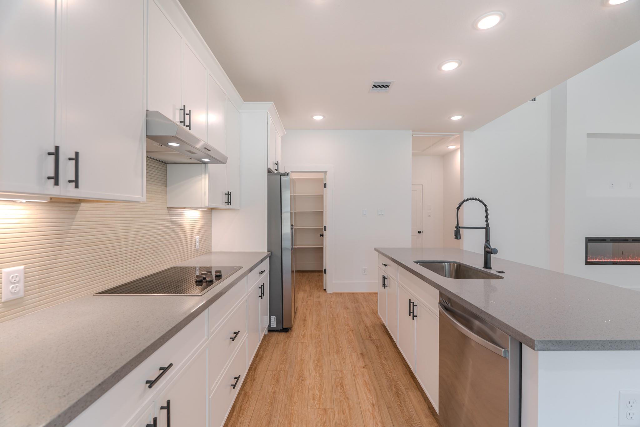 3203 Hemingway Drive