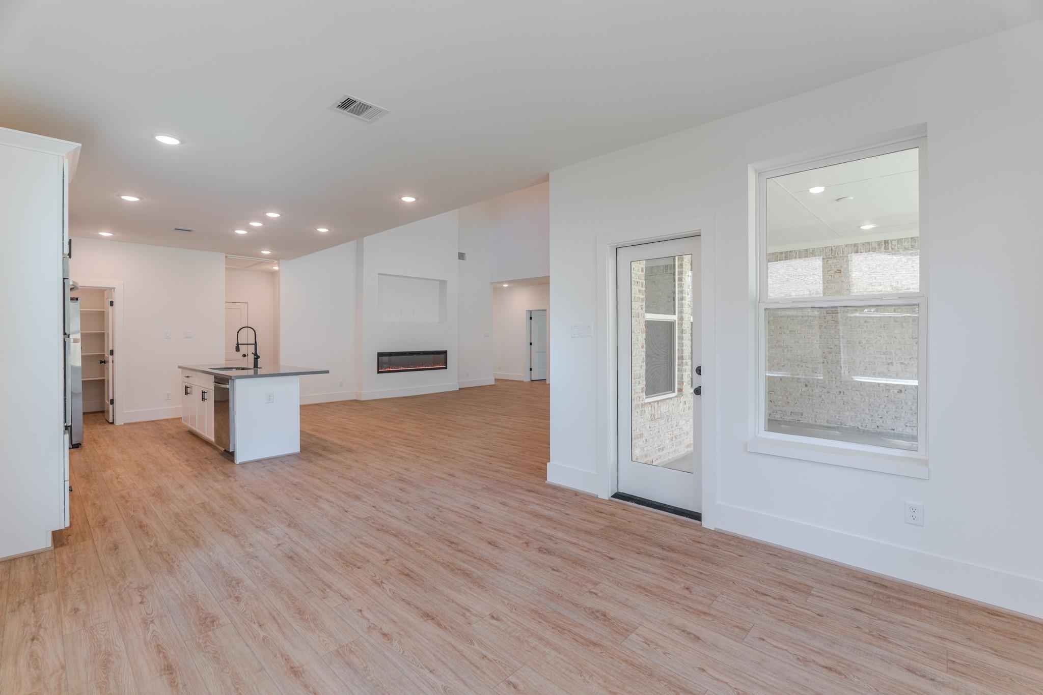 3203 Hemingway Drive