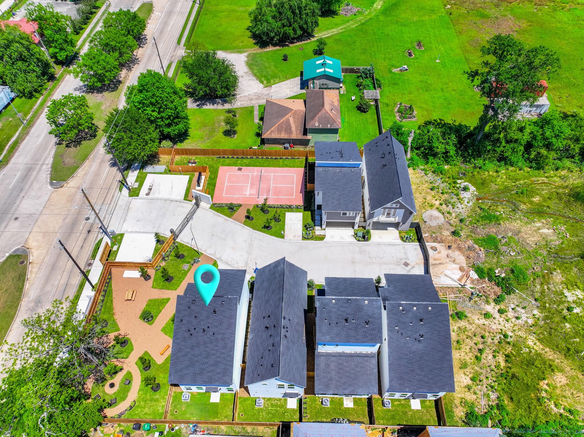 7607 Victory Reserve Street