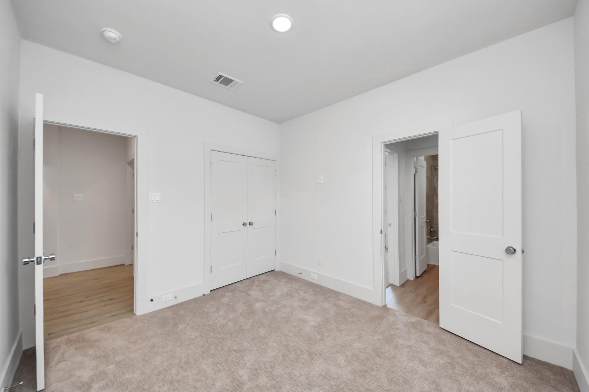 1047 Glenn Avenue