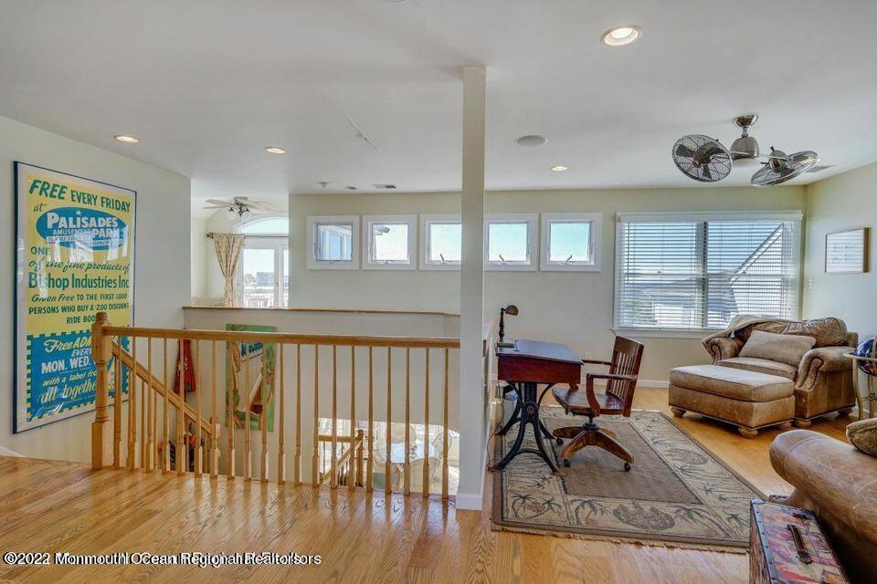 2023 Bay Boulevard