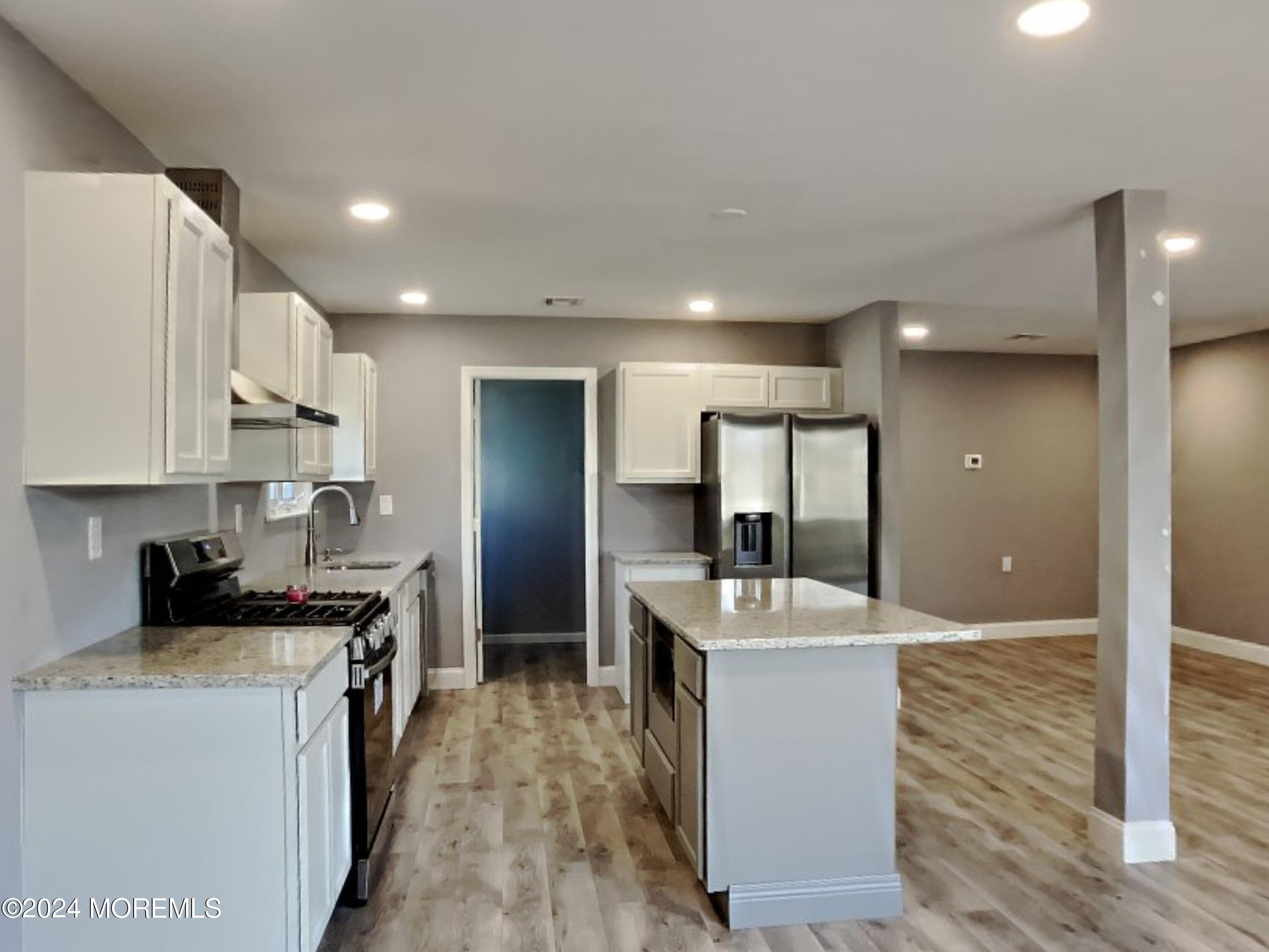 1008 Camino Real Court