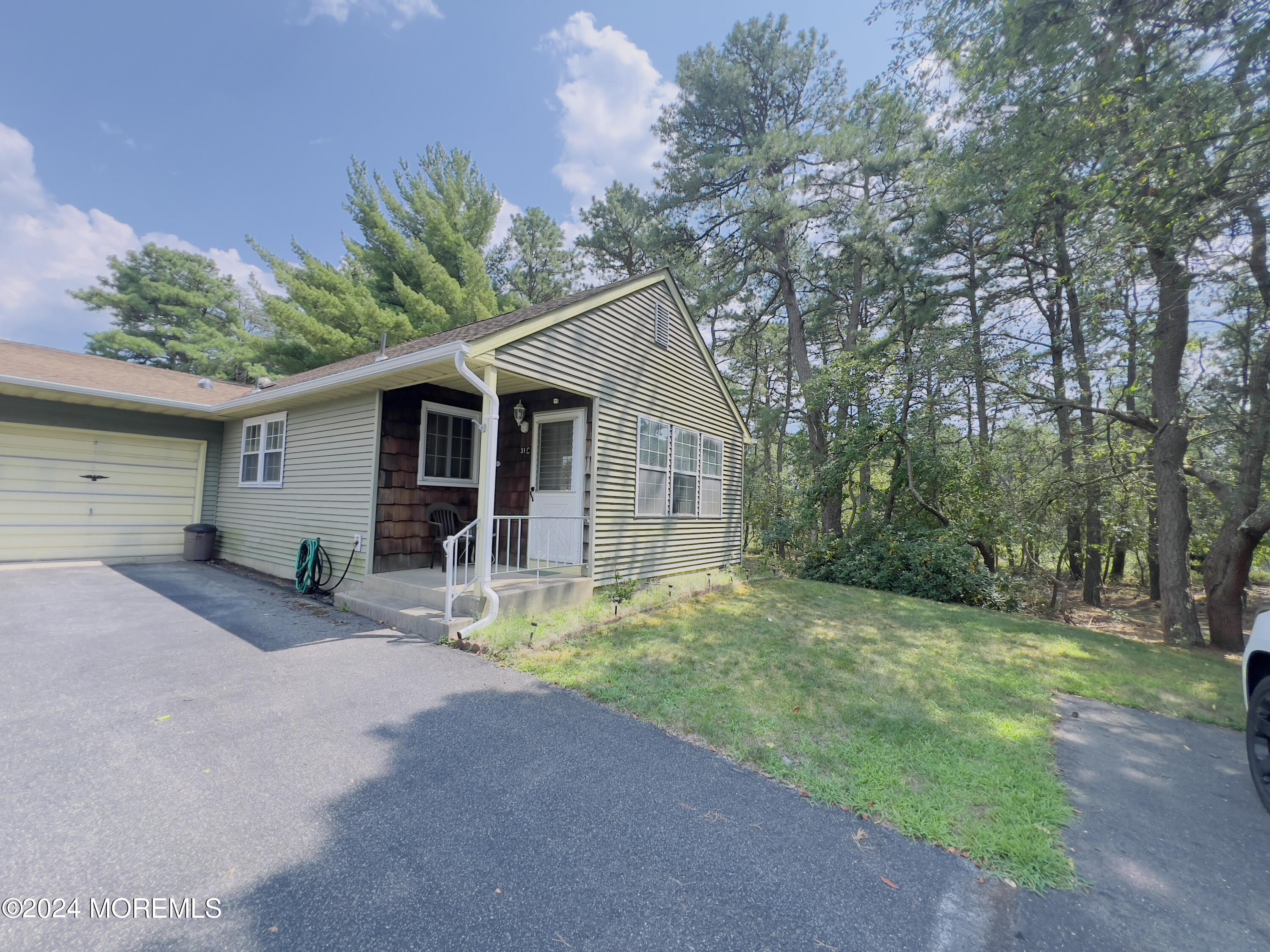 31C Medford Road, 61