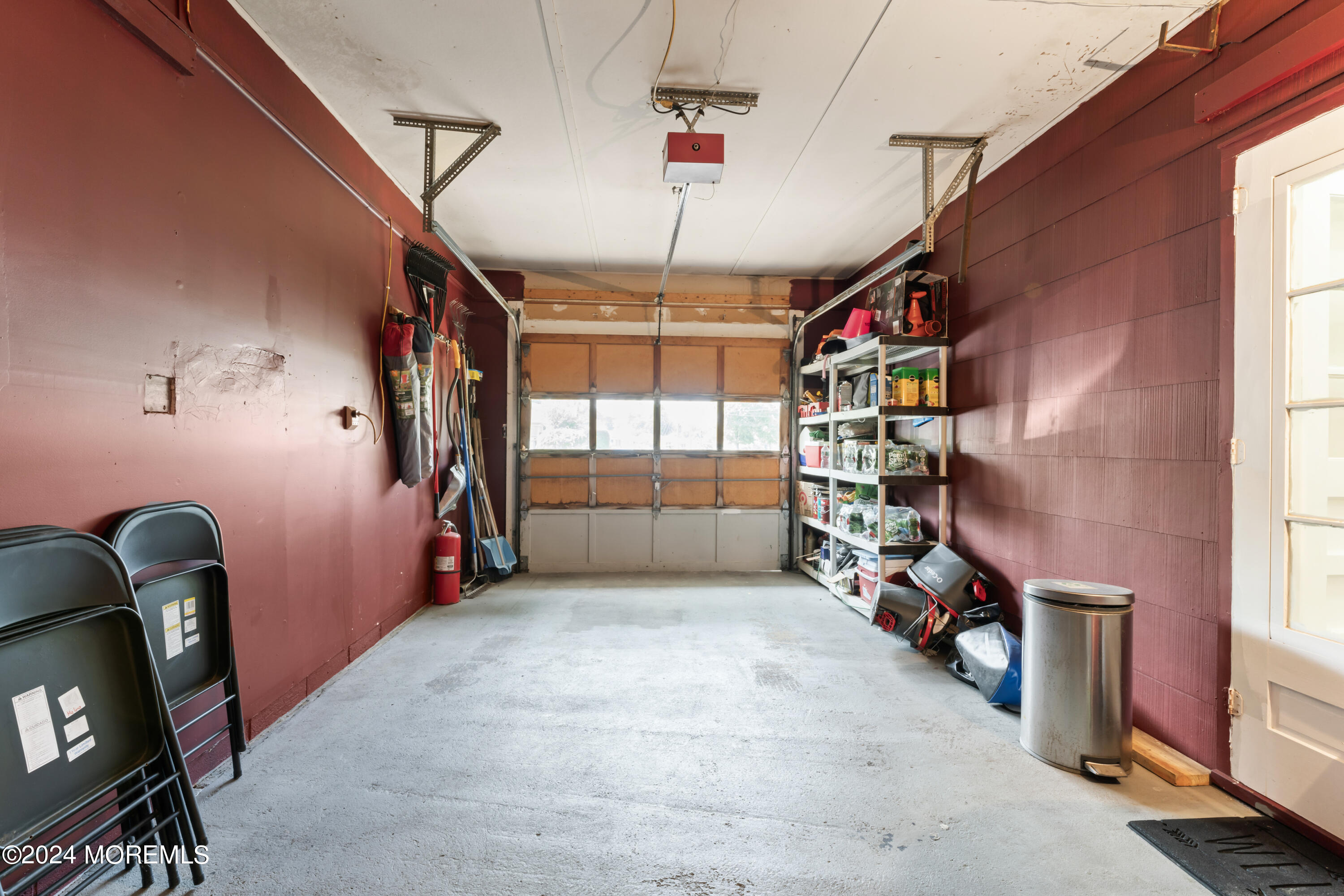 856 Roundtree Drive