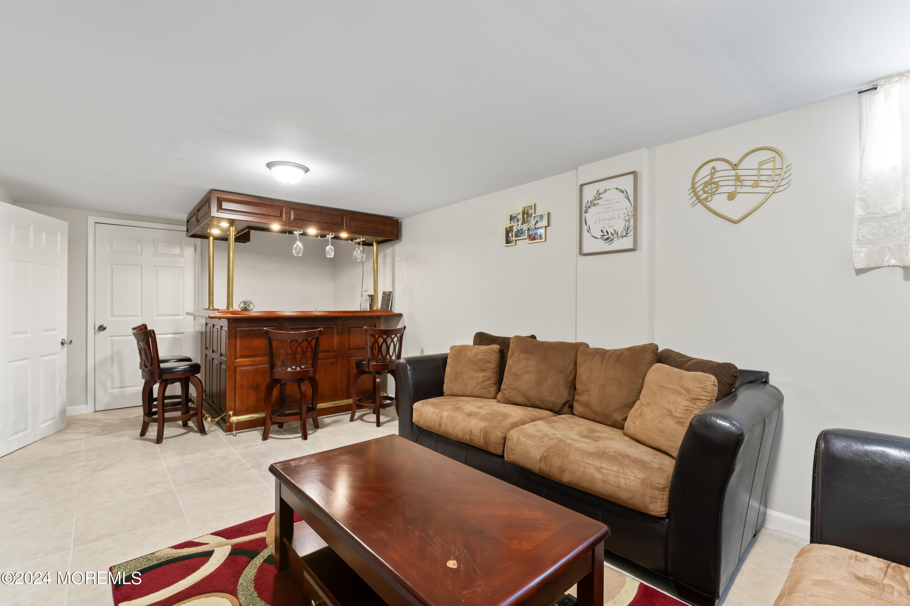 856 Roundtree Drive