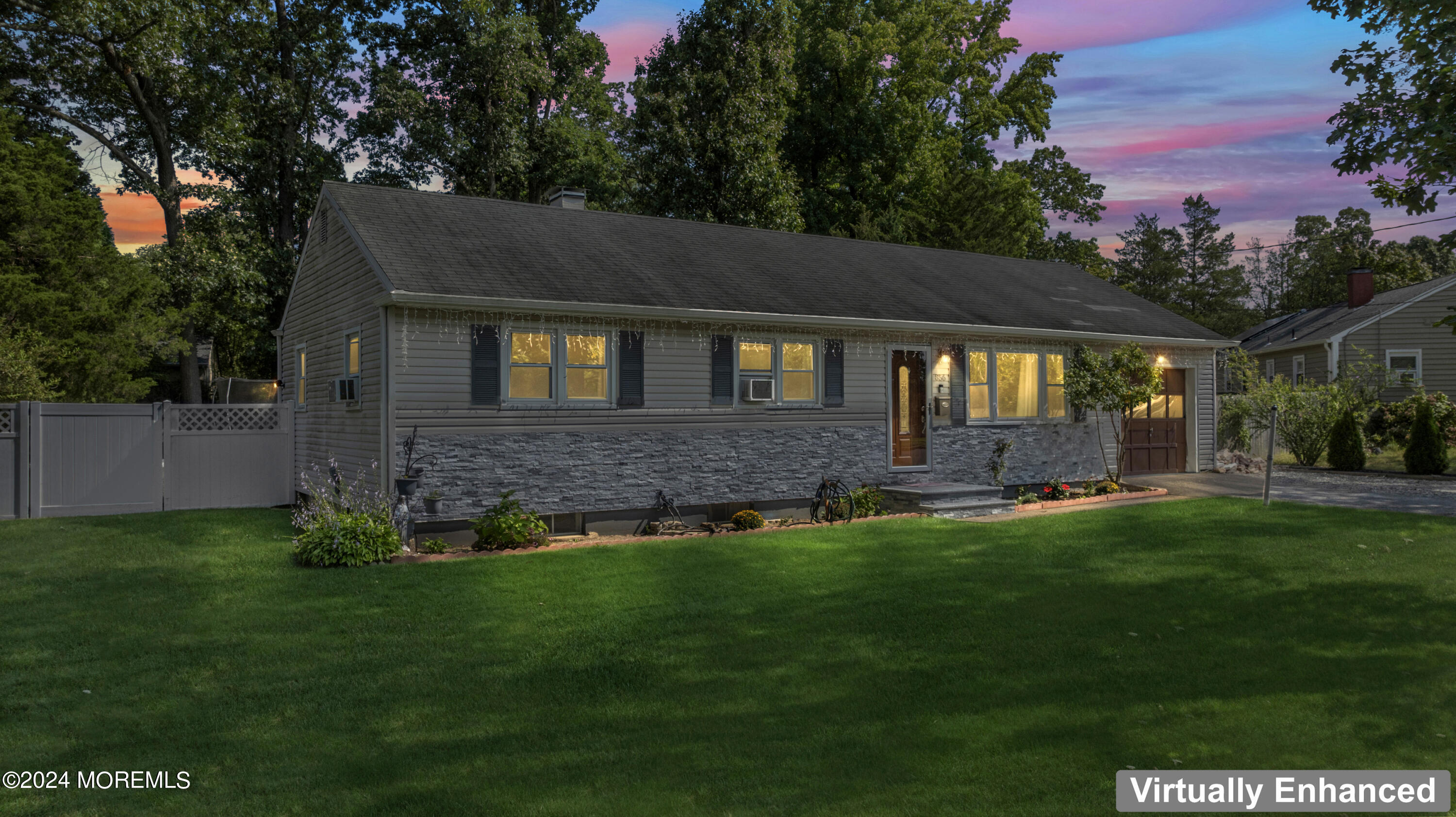 856 Roundtree Drive