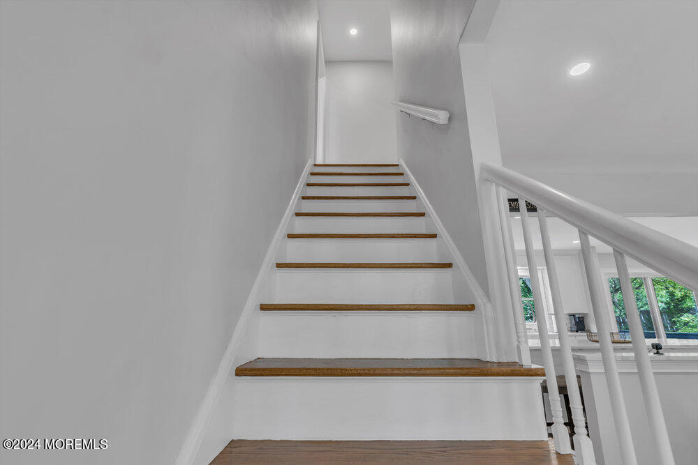 878 Stafford Drive