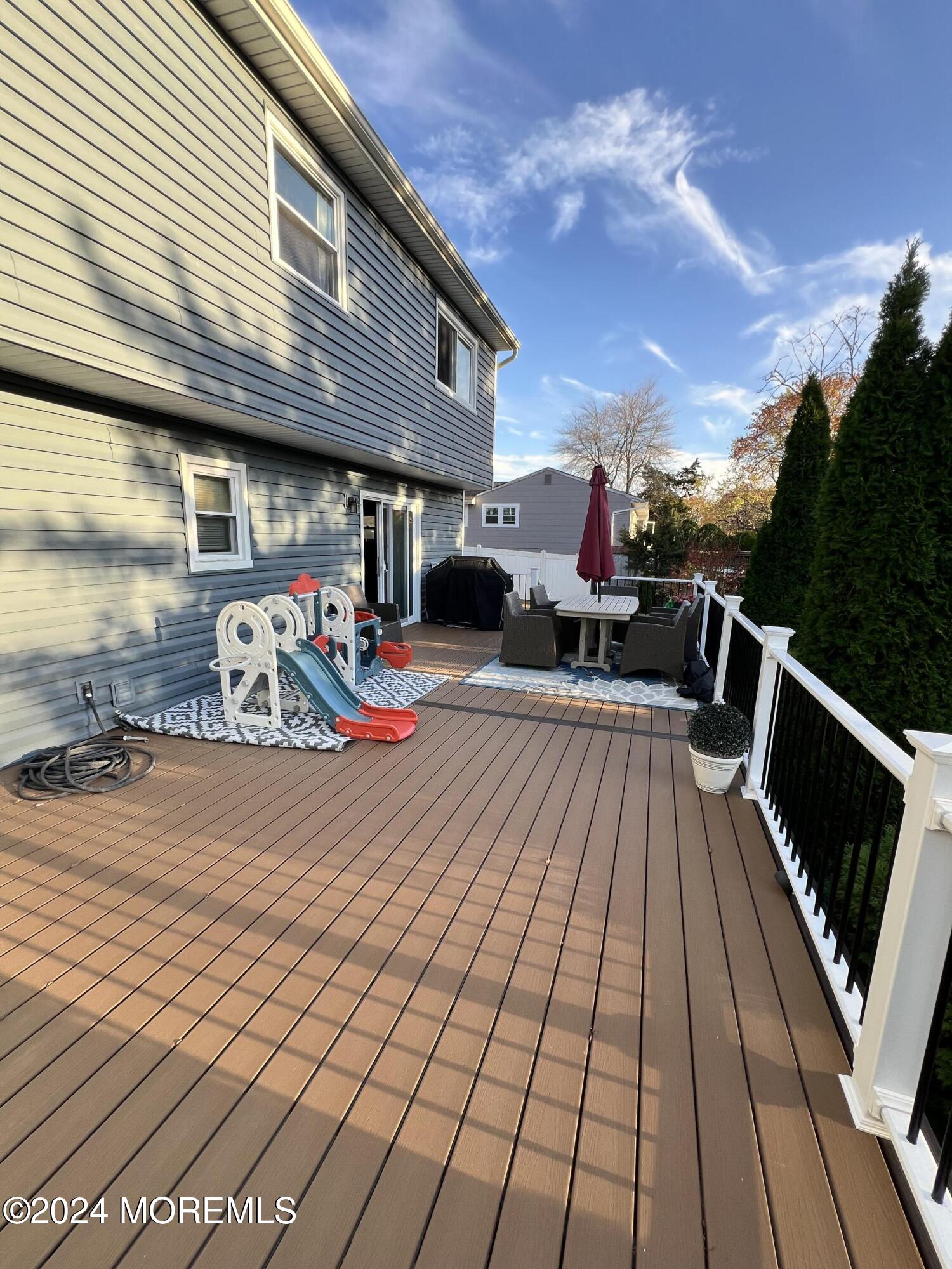 712 Brookside Drive