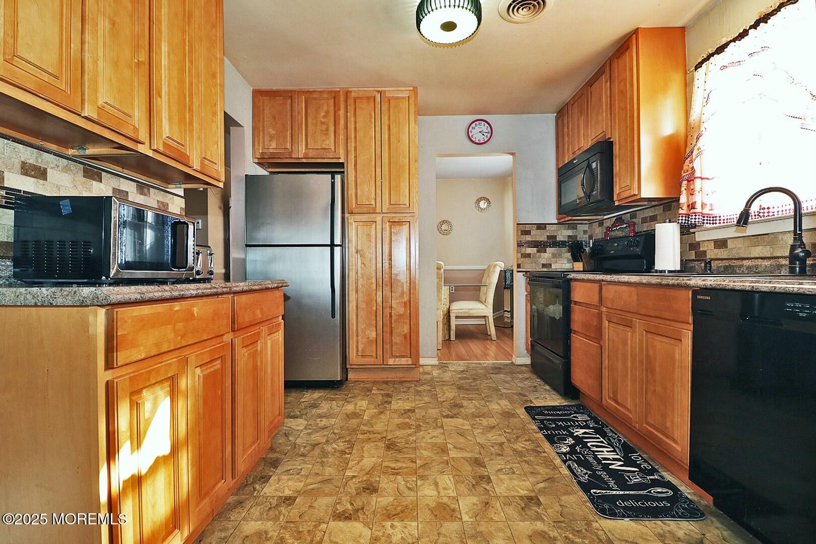 123 Chelsea Drive 72
