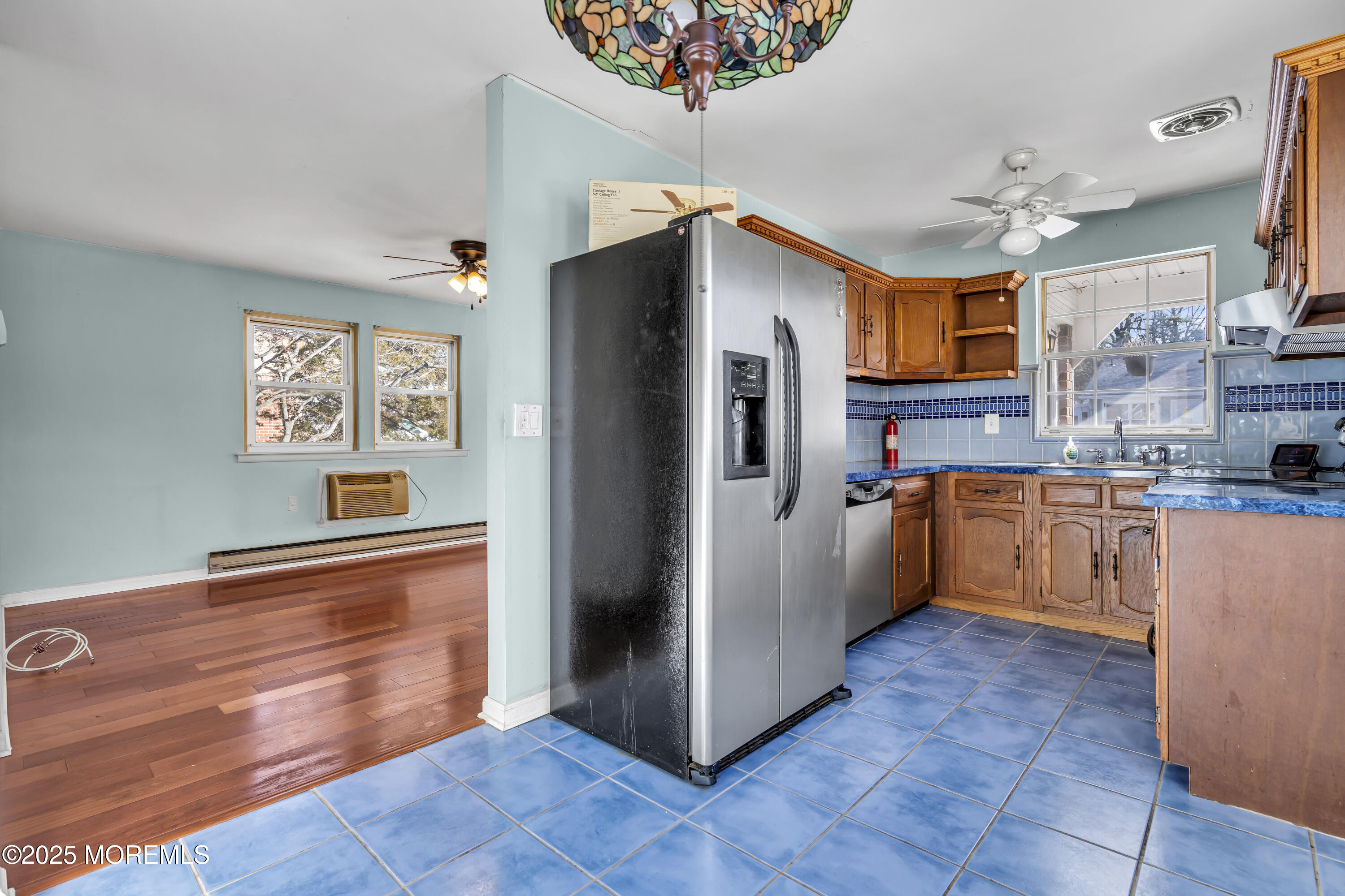 164 Hudson Parkway, B