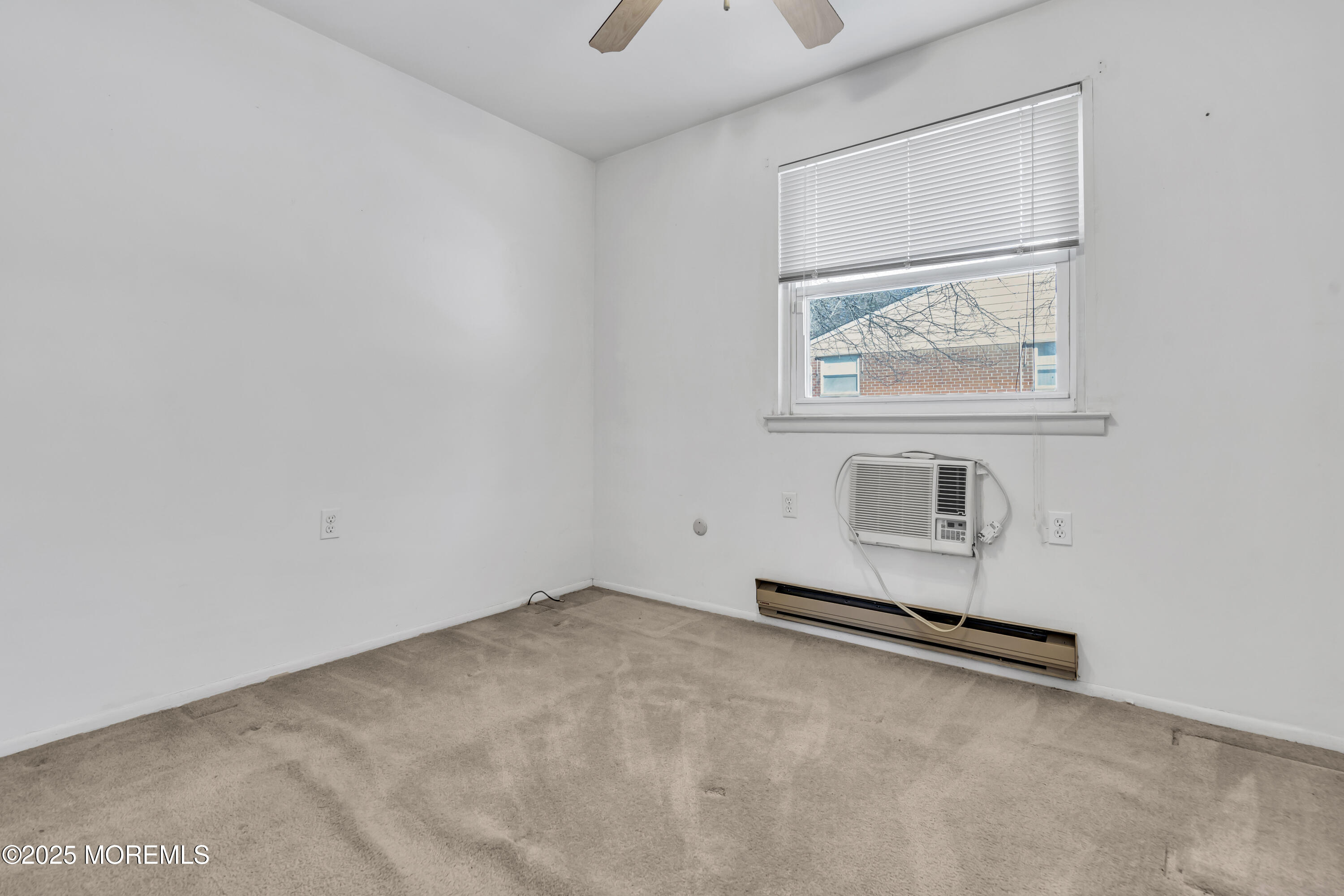 164 Hudson Parkway, B