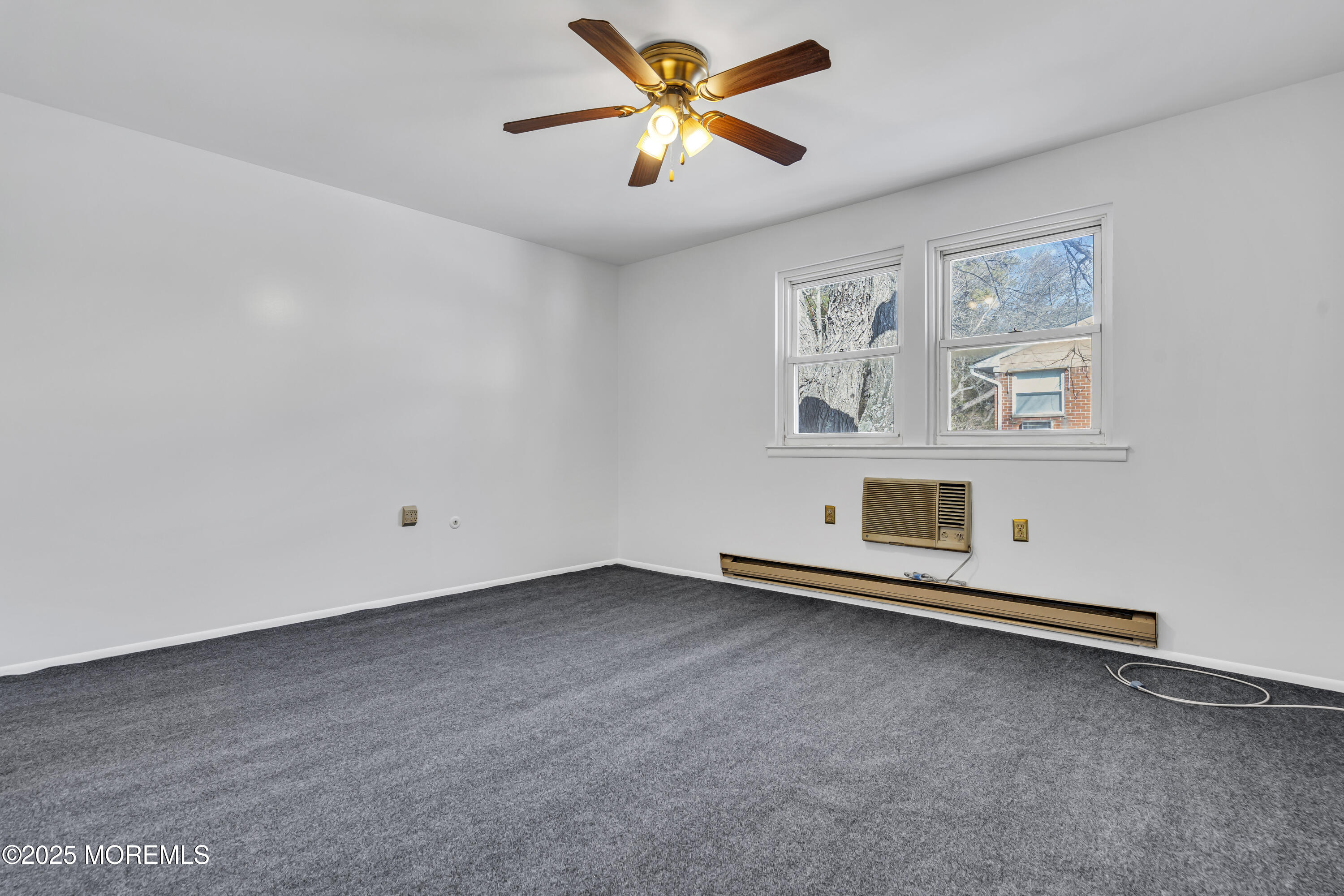 164 Hudson Parkway, B
