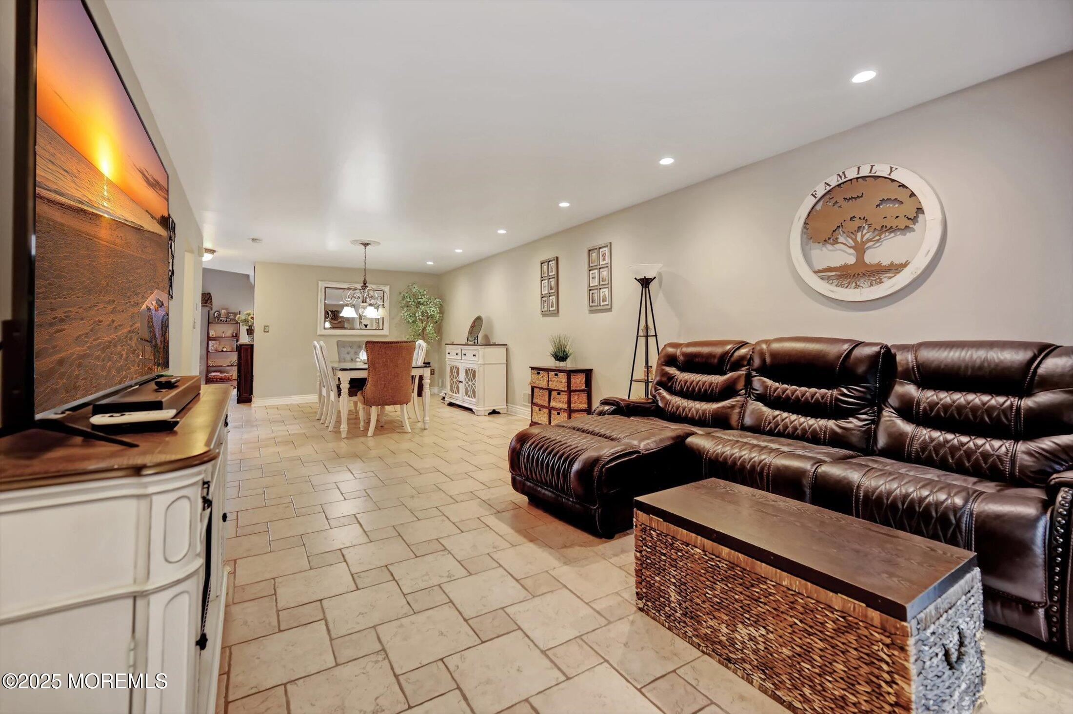 1506 King George Lane 1598
