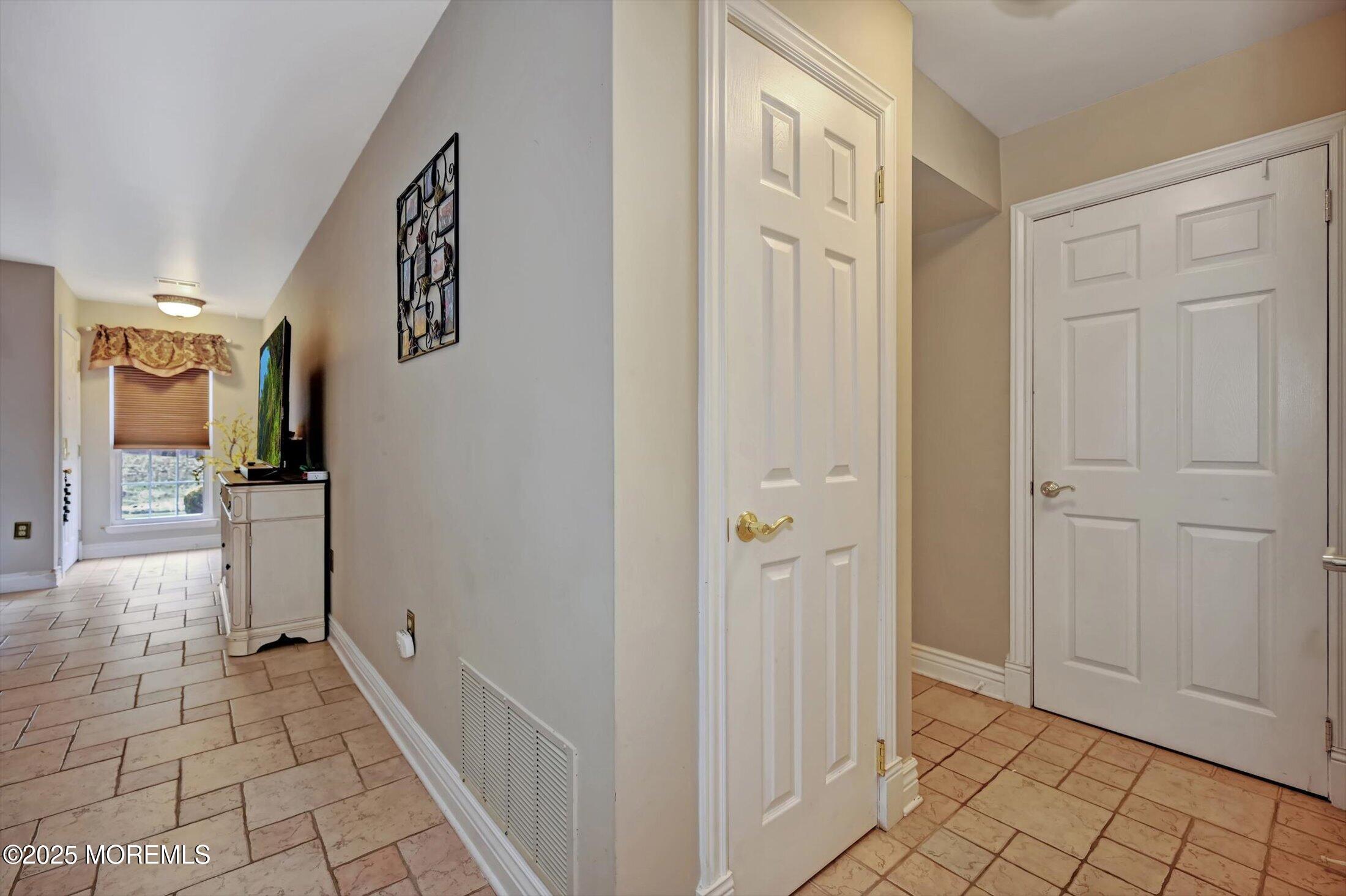 1506 King George Lane 1598