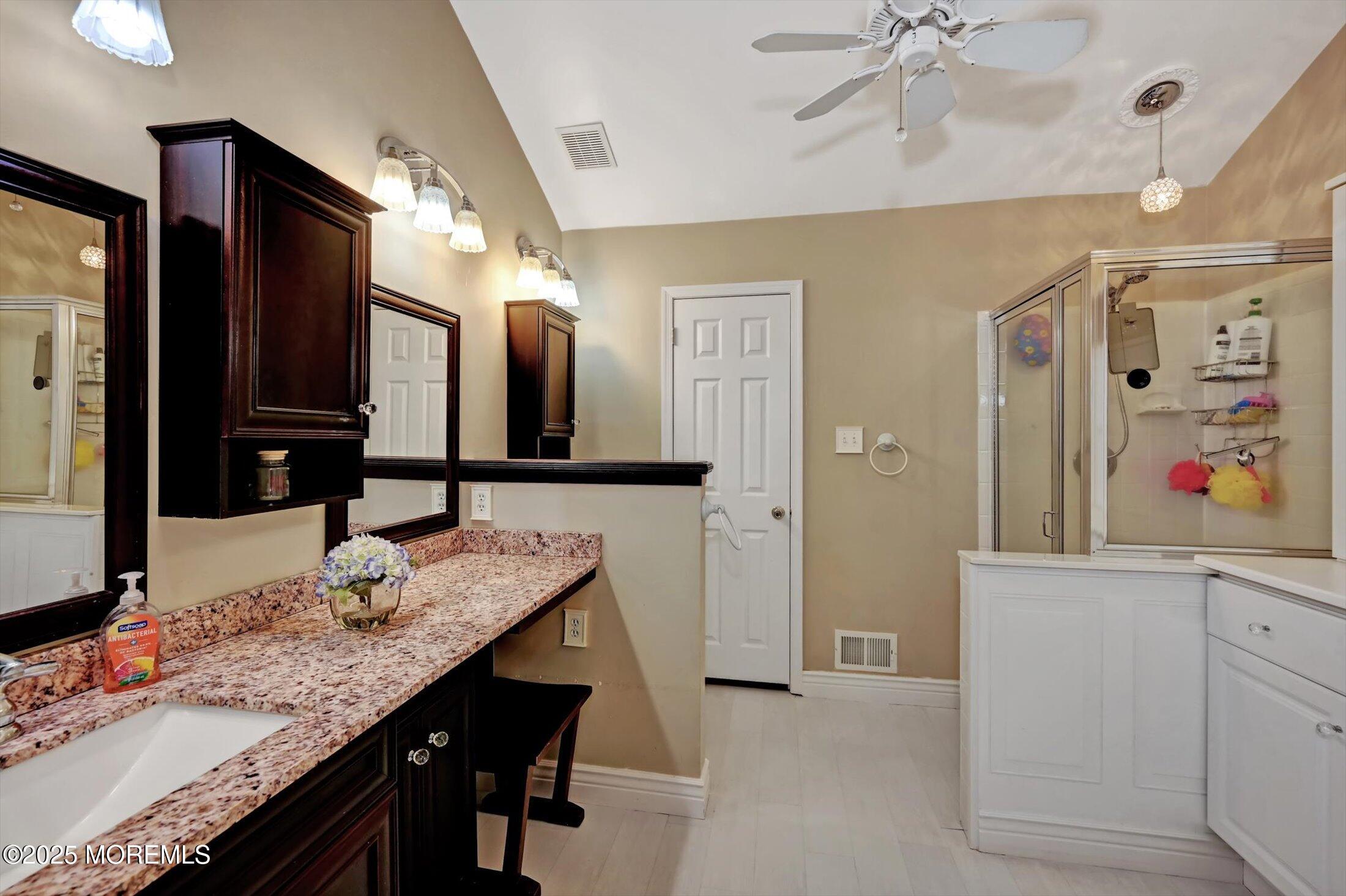 1506 King George Lane 1598