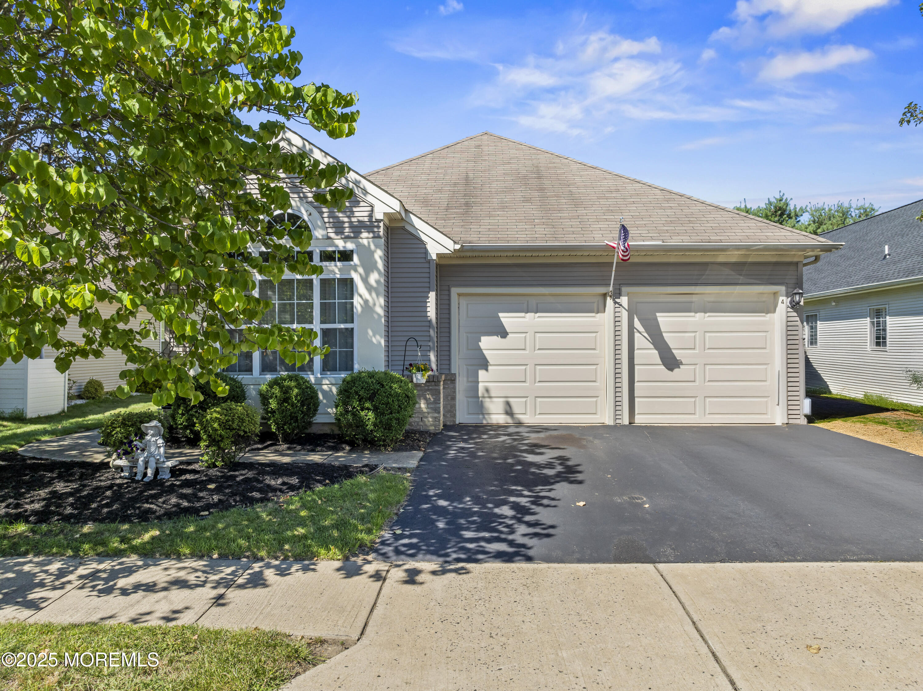 4 Edgeworth Circle