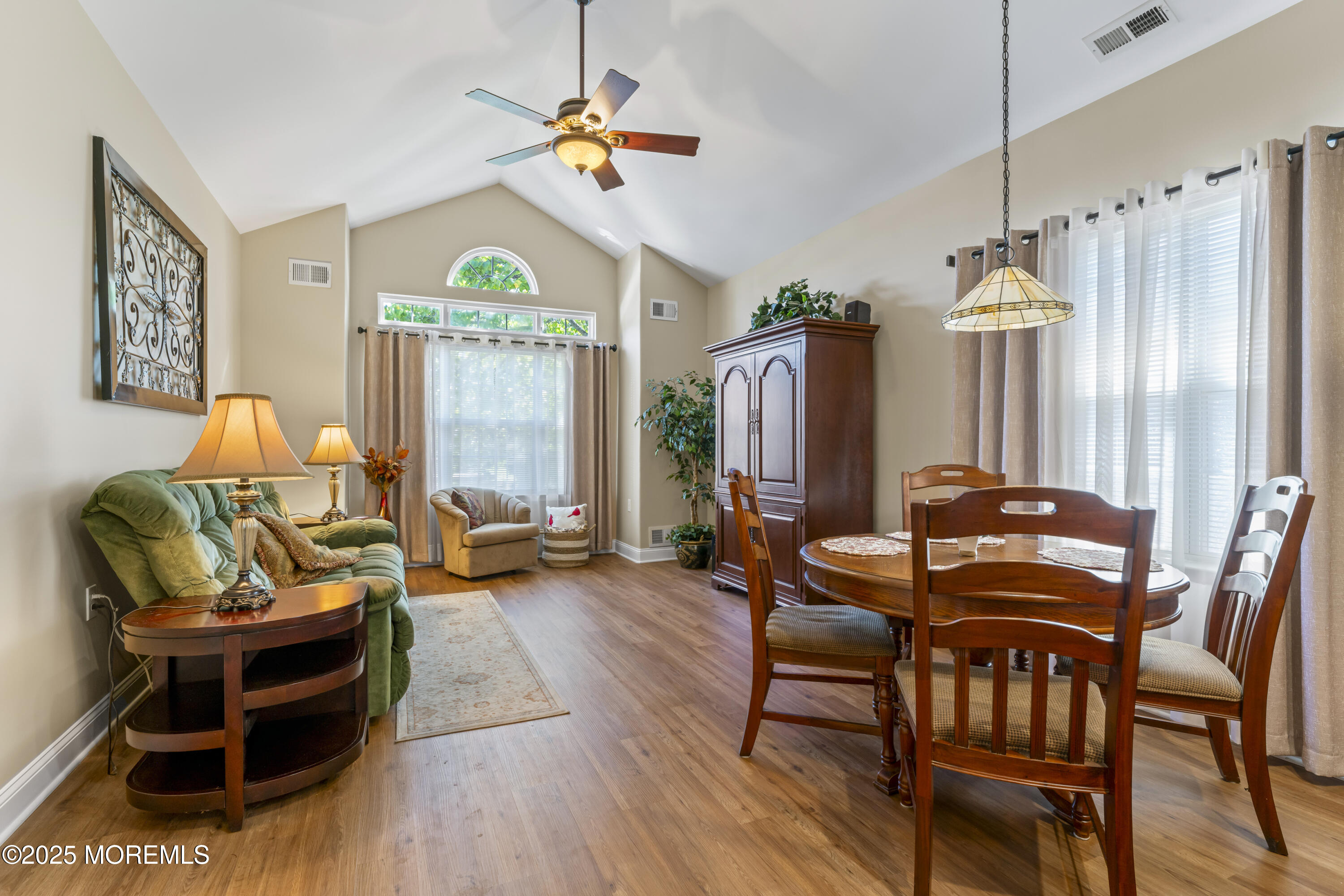 4 Edgeworth Circle