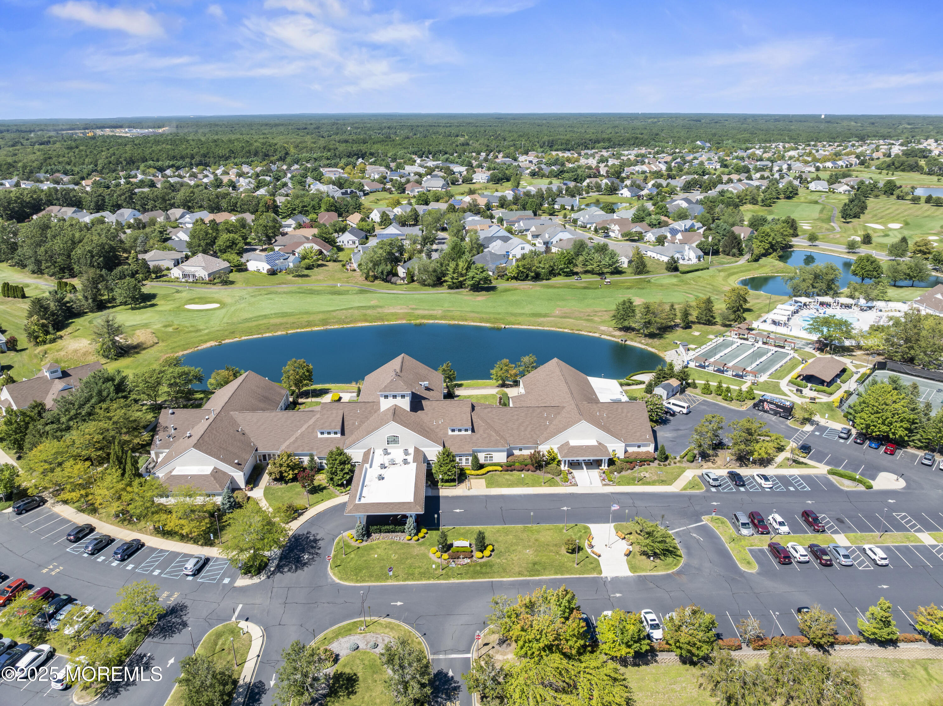 4 Edgeworth Circle