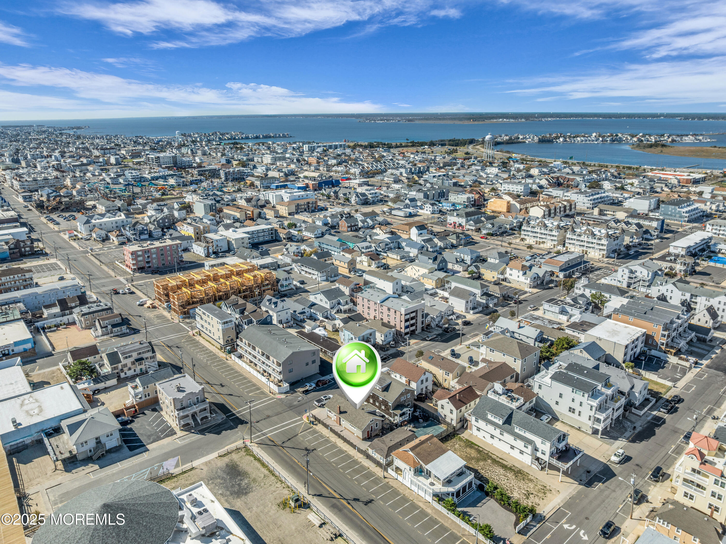 16 Carteret Avenue