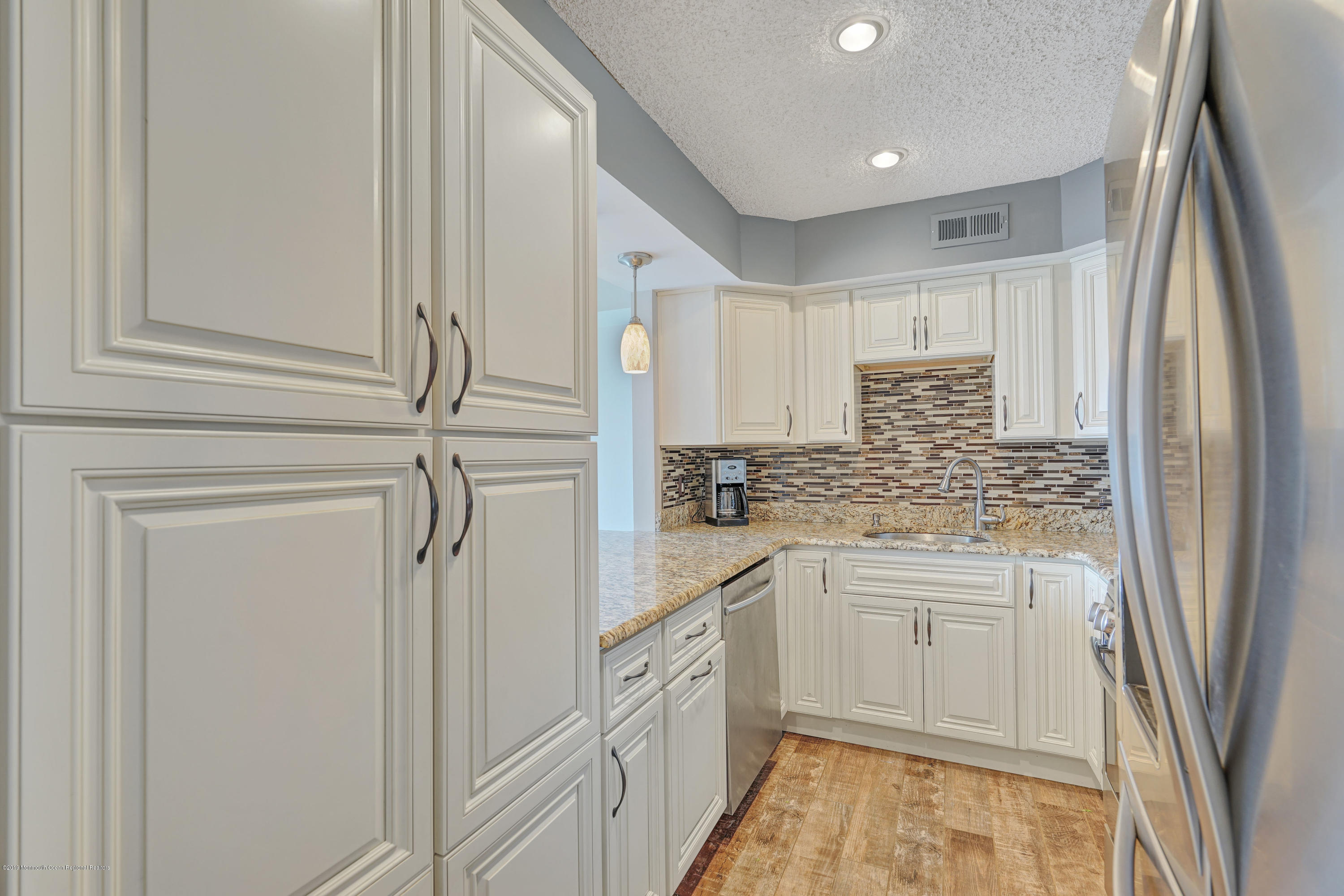 42 Hamilton Avenue B11