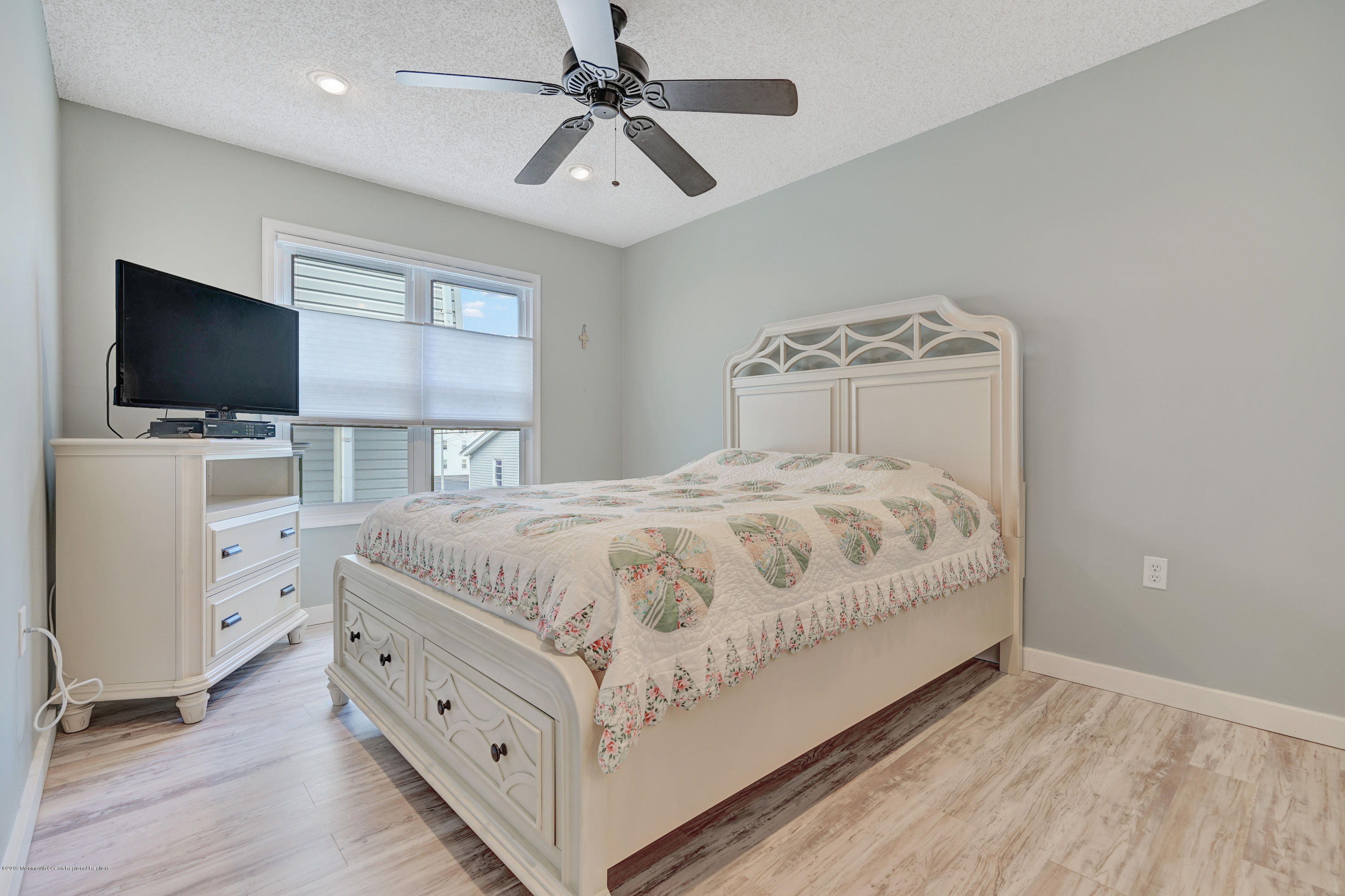 42 Hamilton Avenue B11