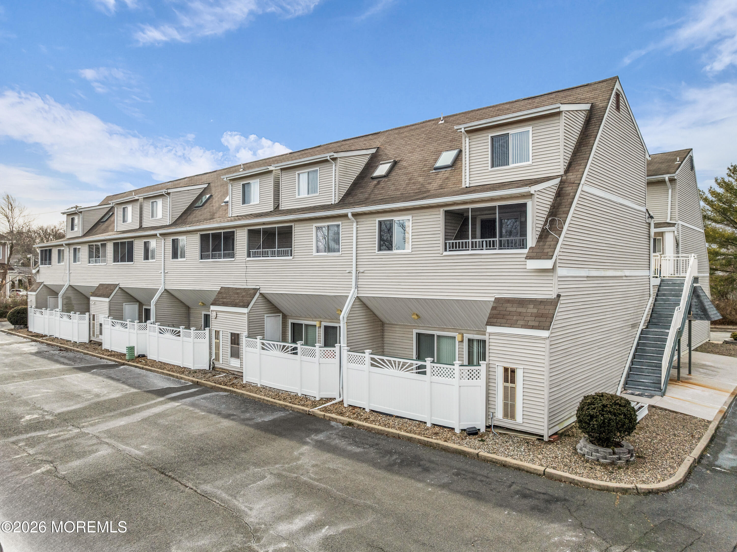 145 Central Avenue 6B