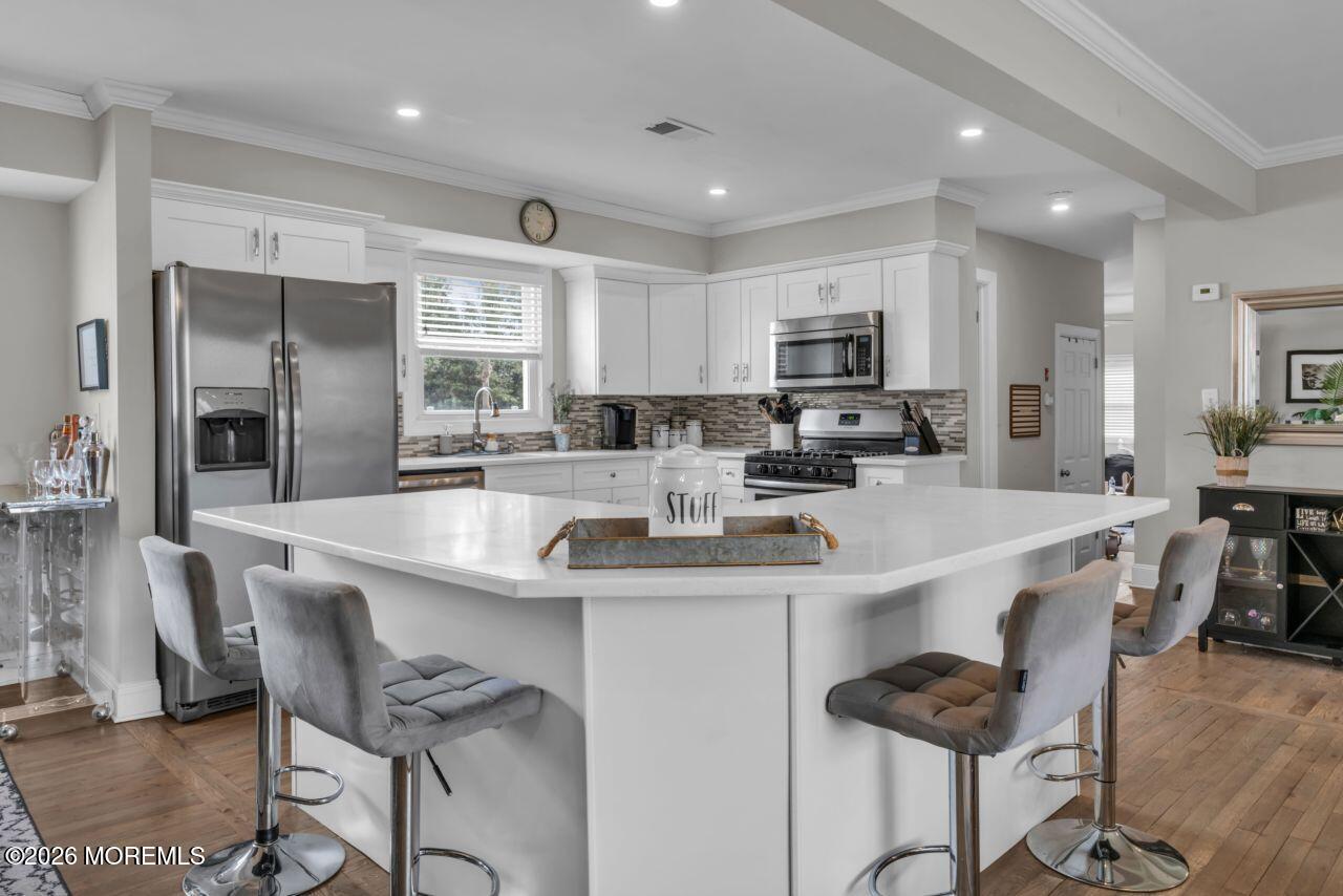 123 Baywood Drive