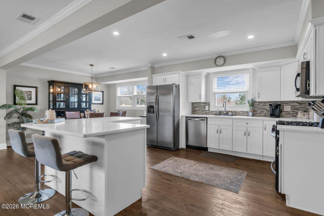123 Baywood Drive