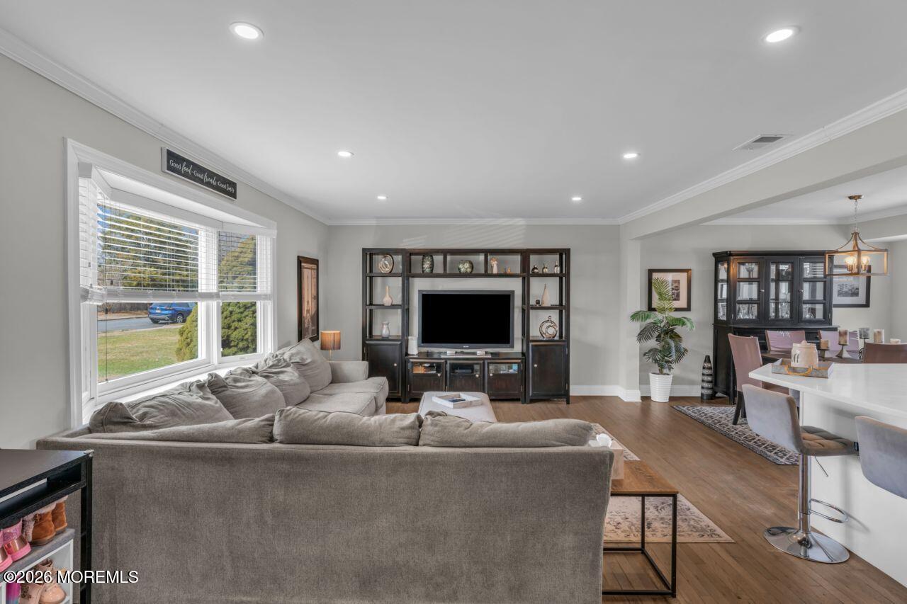 123 Baywood Drive