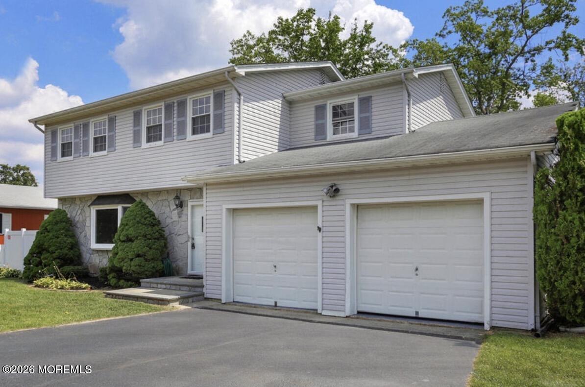 123 Baywood Drive