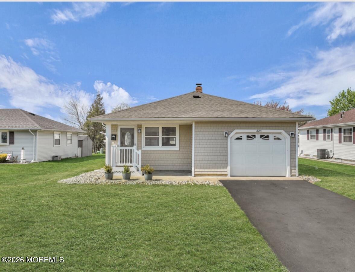 324 Saint Thomas Drive